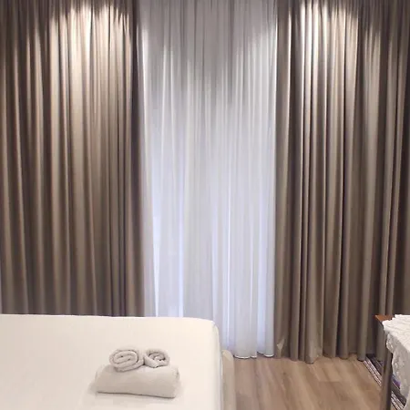 Arvi Boutique Szálloda *