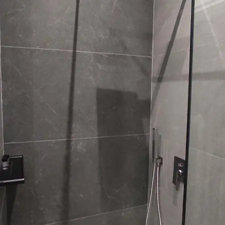 Arvi Boutique * Lukovë