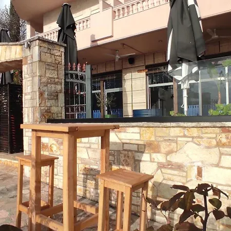 Hotel Arvi Boutique *