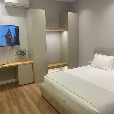 Arvi Boutique Hotel *