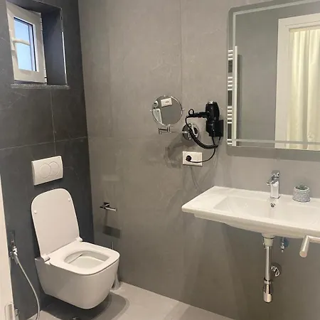 Hotel Arvi Boutique Lukovë