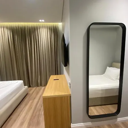 Arvi Boutique Hotel *